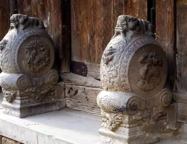 设计丨中国古建之美:门、门墩、门环、门钉、斗拱、飞檐、屋顶、马头墙