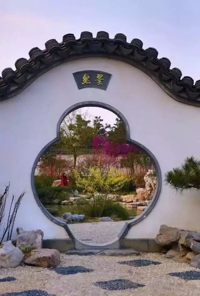 设计丨中国古建之美:门、门墩、门环、门钉、斗拱、飞檐、屋顶、马头墙