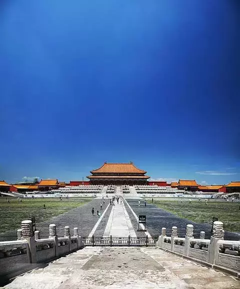 设计丨中国古建之美:门、门墩、门环、门钉、斗拱、飞檐、屋顶、马头墙