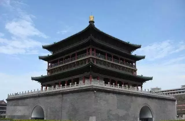 设计丨中国古建之美:门、门墩、门环、门钉、斗拱、飞檐、屋顶、马头墙