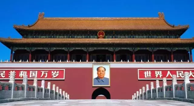 设计丨中国古建之美:门、门墩、门环、门钉、斗拱、飞檐、屋顶、马头墙
