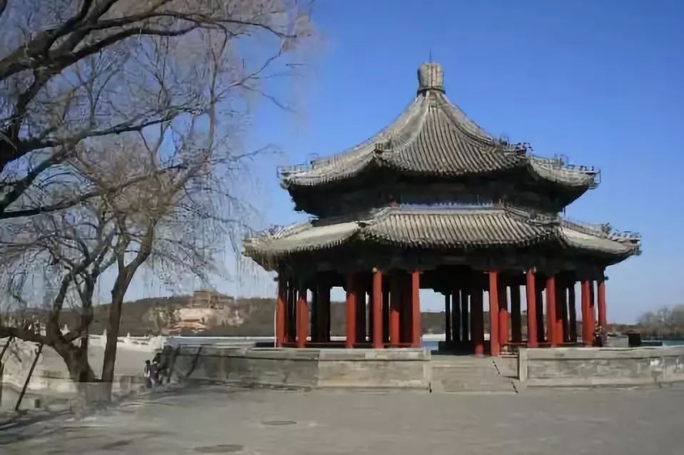 设计丨中国古建之美:门、门墩、门环、门钉、斗拱、飞檐、屋顶、马头墙