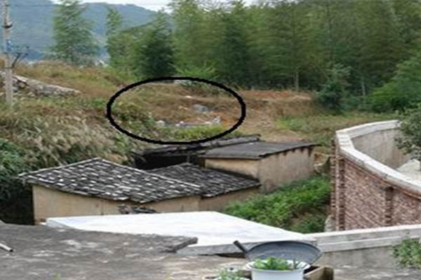 住宅大门正对坟地如何化解 住宅大门正对坟地如何化解